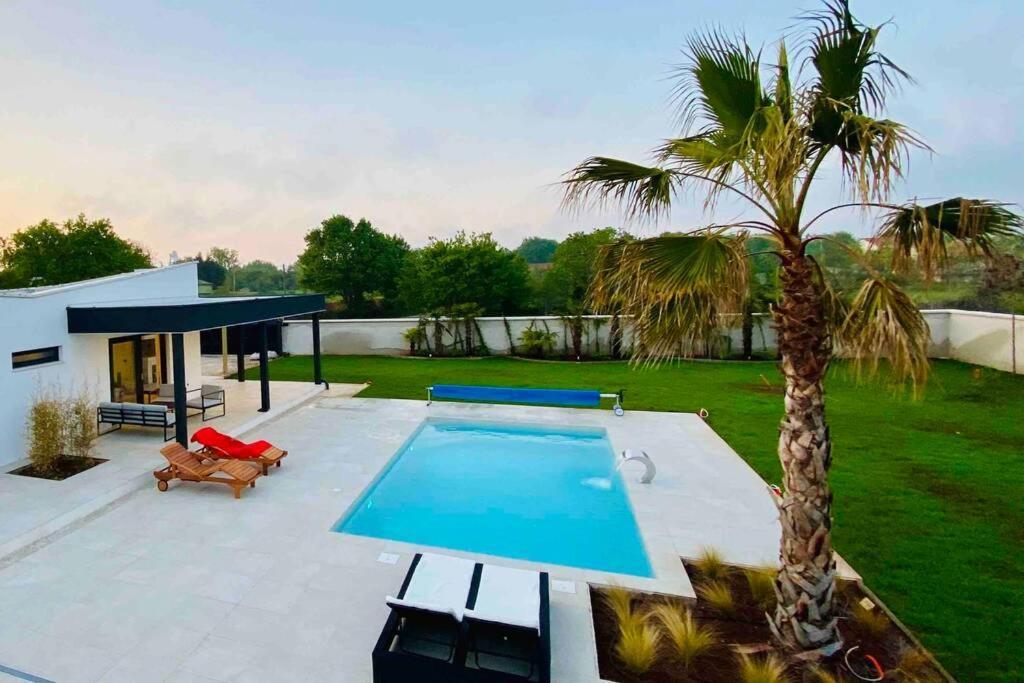 Villa Eni Medulin Sisan Heated Pool Exterior foto