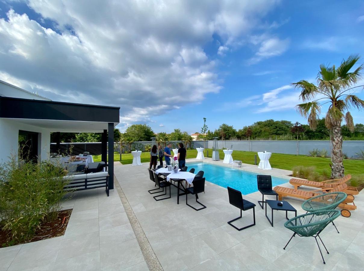 Villa Eni Medulin Sisan Heated Pool Exterior foto