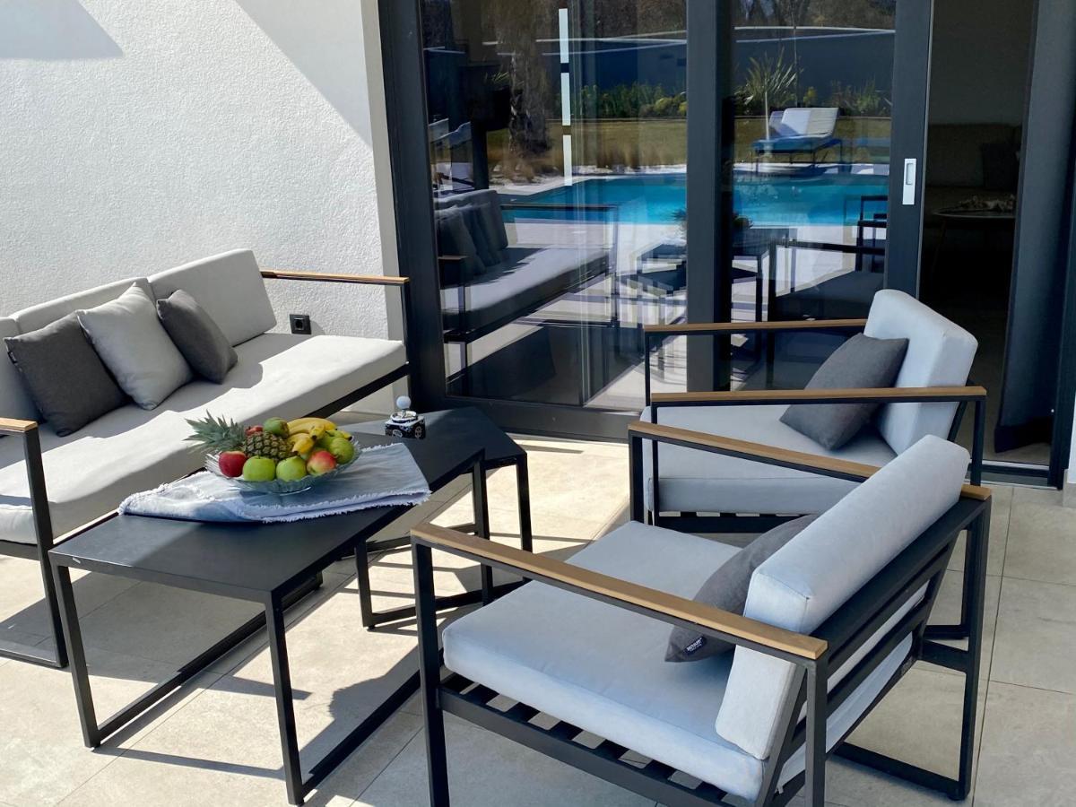 Villa Eni Medulin Sisan Heated Pool Exterior foto